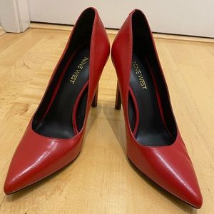 Nine West red leather pointed heels sz 6